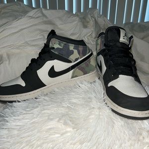 Nike Mid Camo